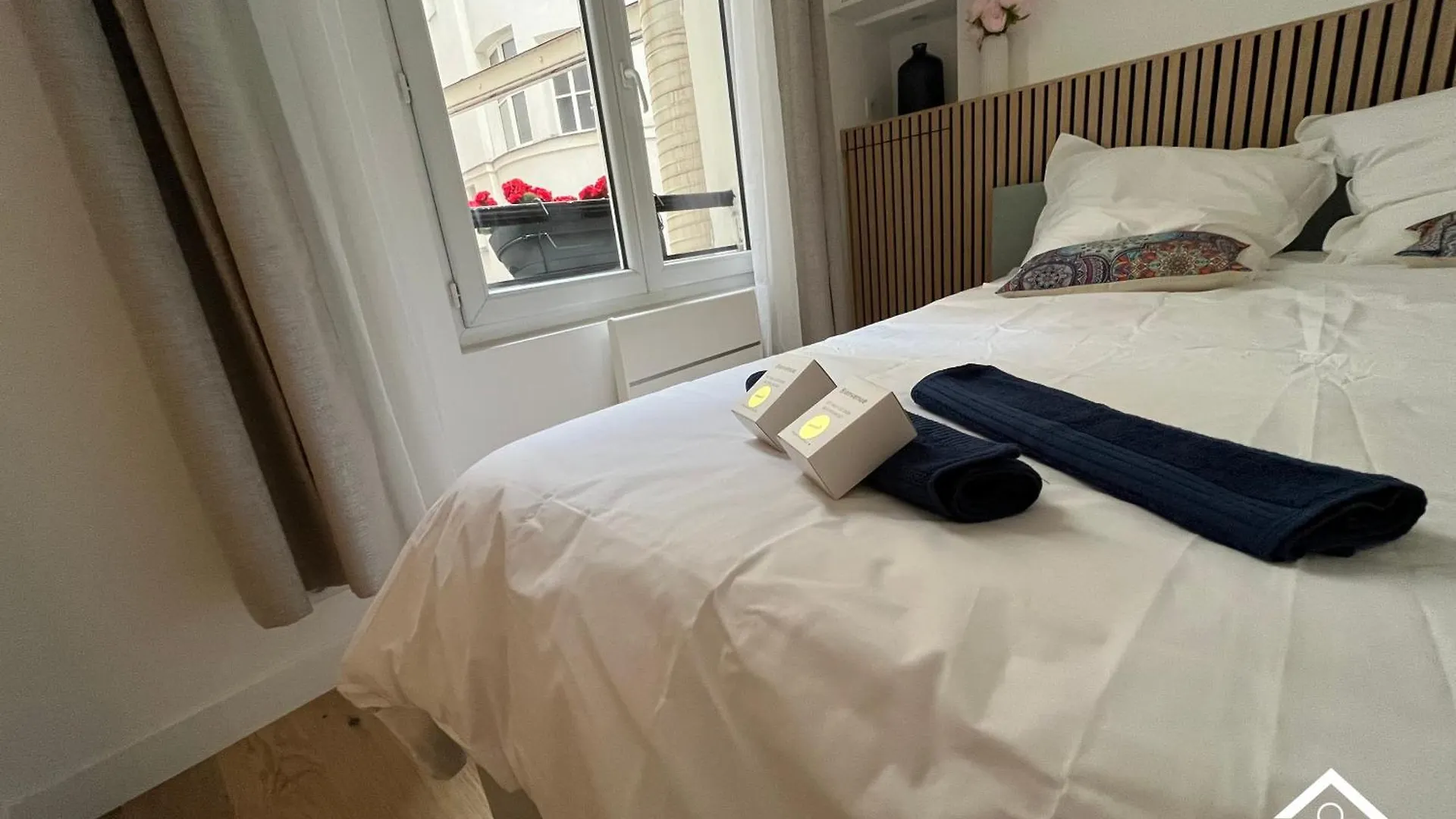 Marais Saint Paul By Edelsam Apartment